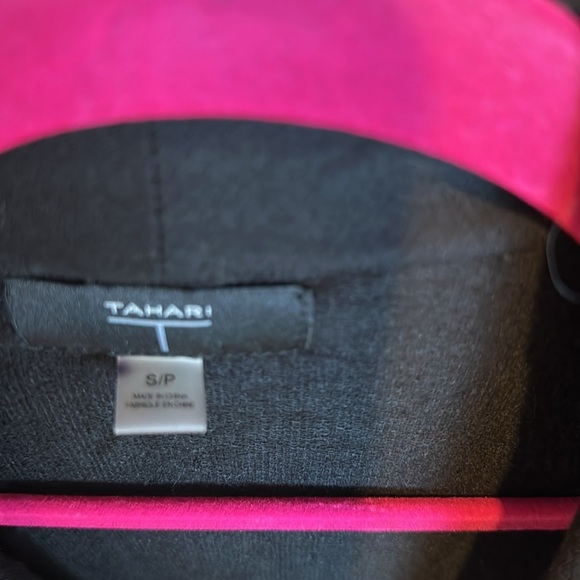 Tahari black cardigan with front tie size S - Picture 2 of 3